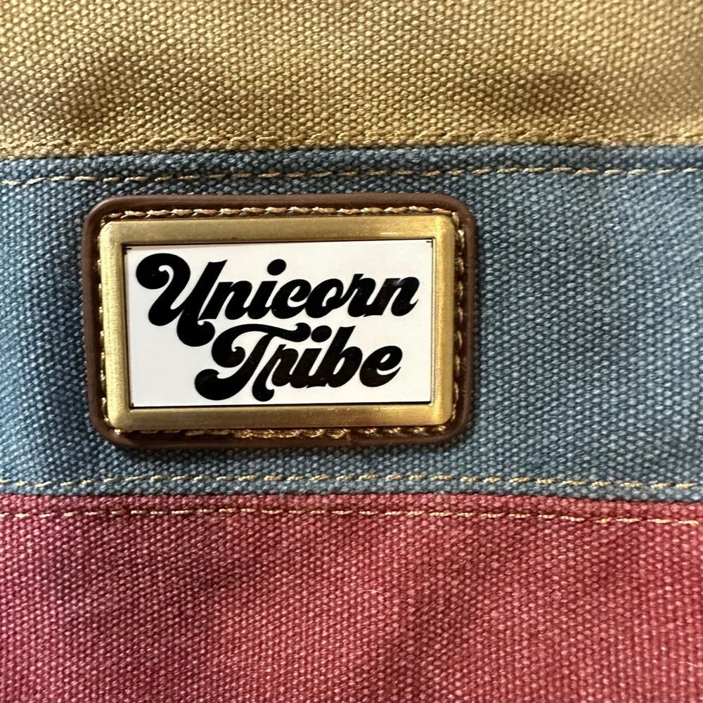#42 - UNICORN TRIBE (boutique) PURSE. Canvas material - beautiful colors. - Picture 2 of 3
